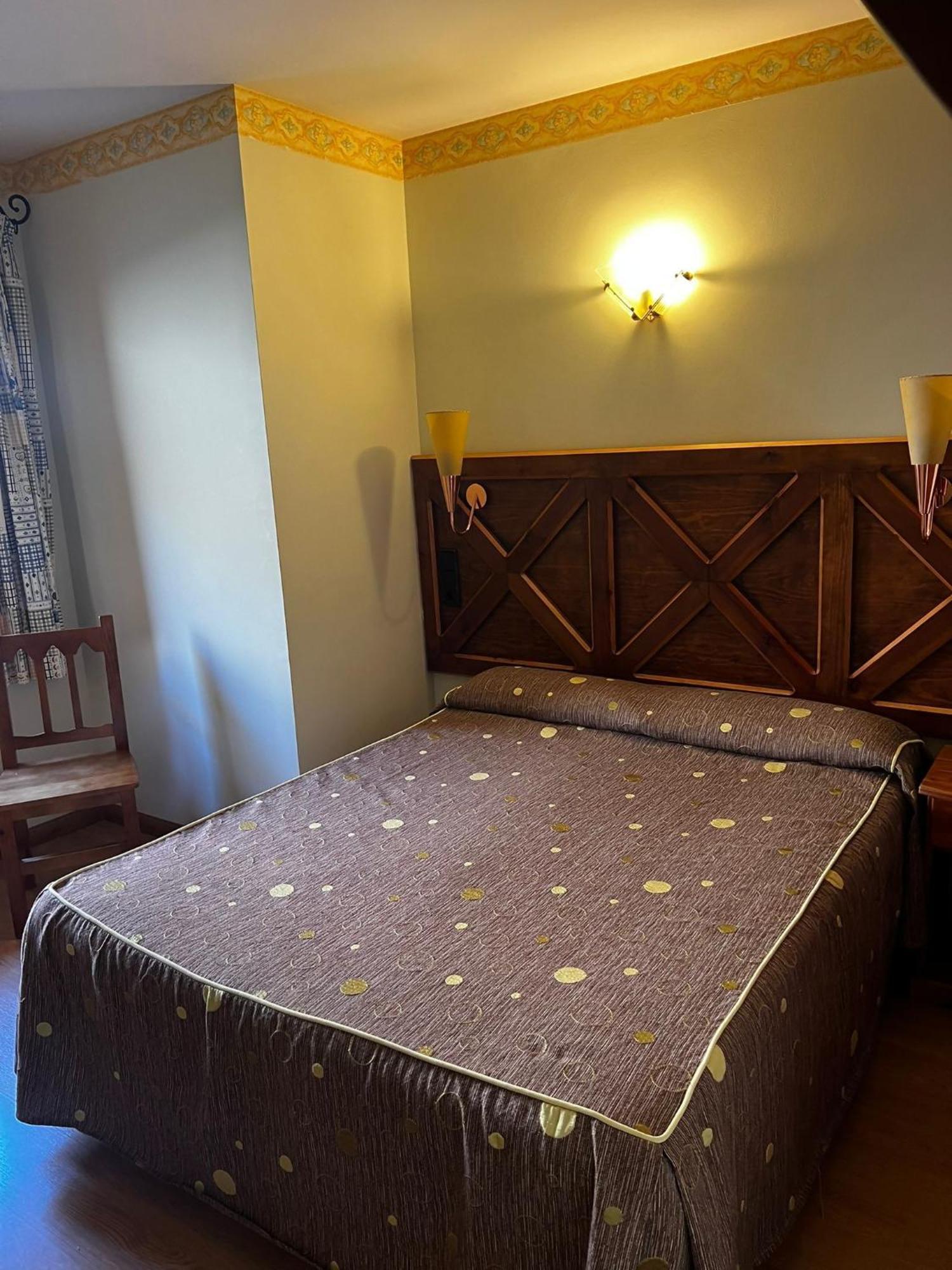Casa Pelentos Sandiniés Екстериор снимка