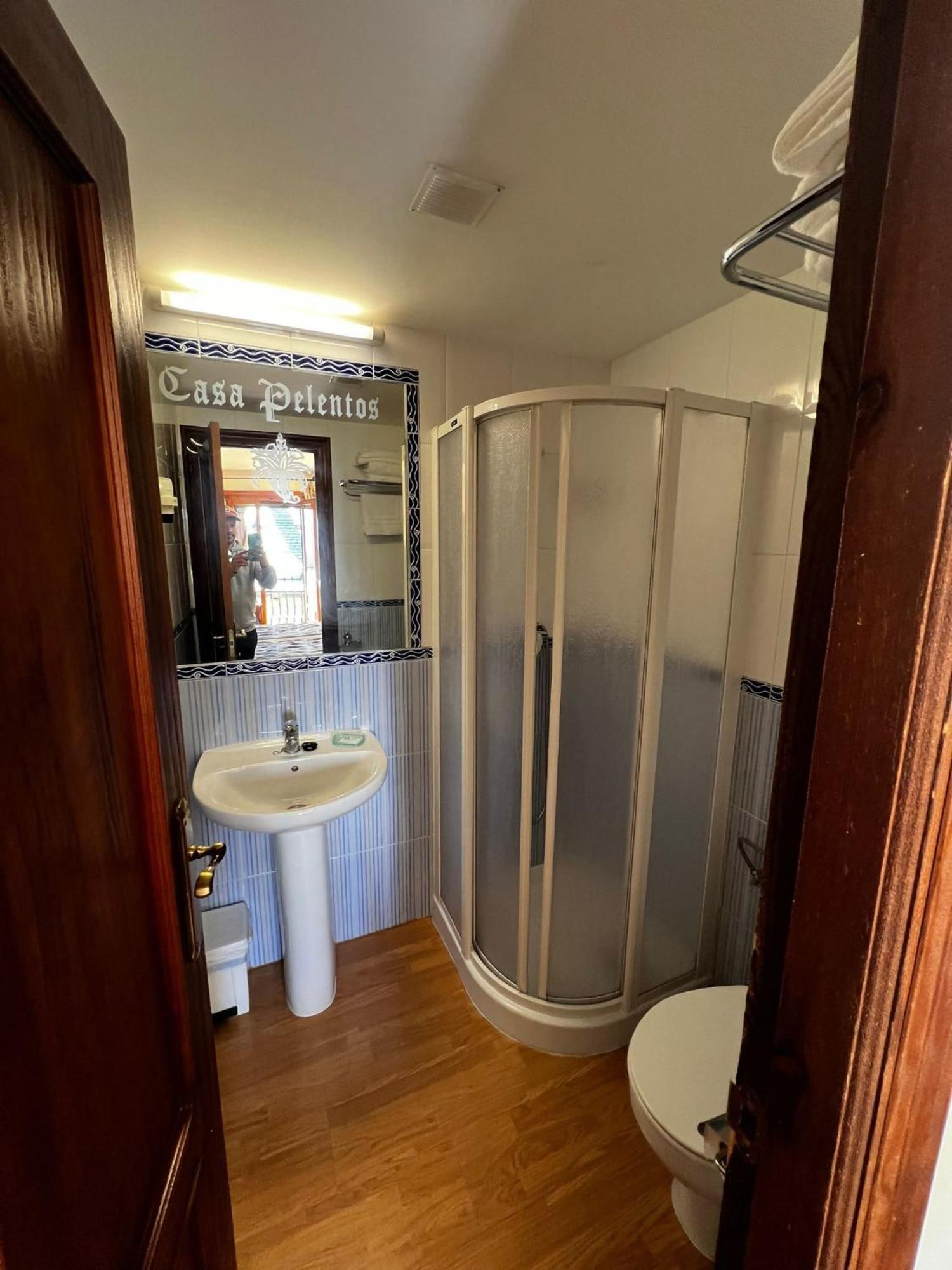 Casa Pelentos Sandiniés Екстериор снимка