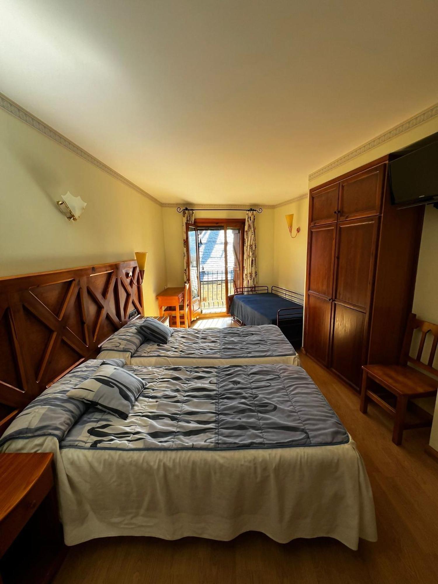 Casa Pelentos Sandiniés Екстериор снимка